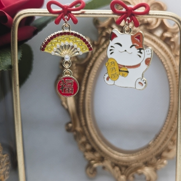 Fortune Cat & Fan Drop Earrings Lucky Chinese Gift - Picture 5 of 8